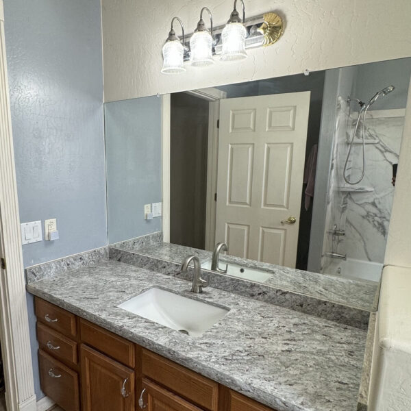 bathroom-remodeling-bathroom-vanity-prescott-pinnacle-construction-prescott-valley