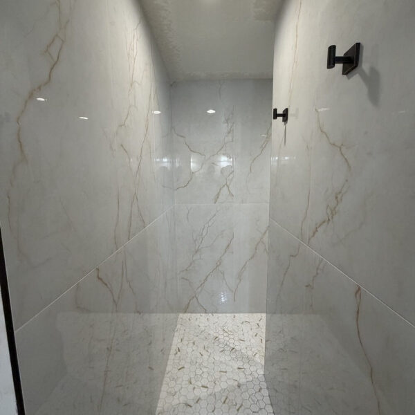 bathroom-remodeling-shower-stall-prescott-pinnacle-construction-prescott-valley