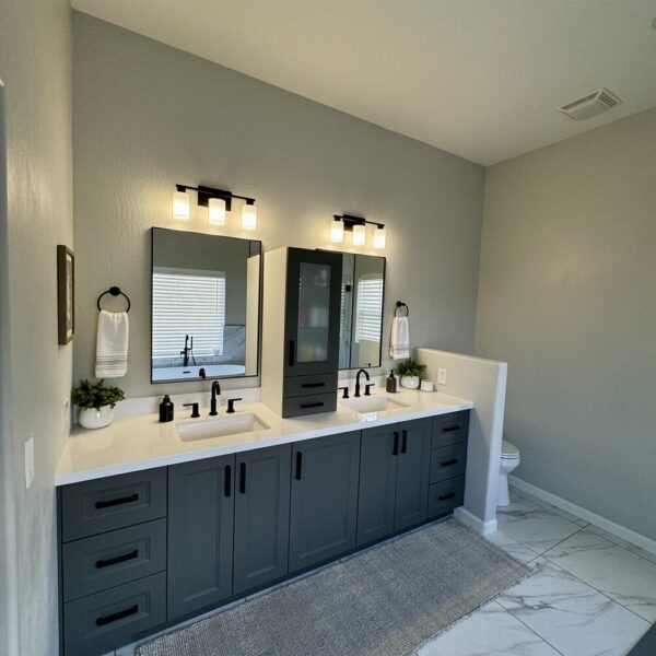 bathroom-remodeling-bathroom-vanity-prescott-pinnacle-construction-chino-valley