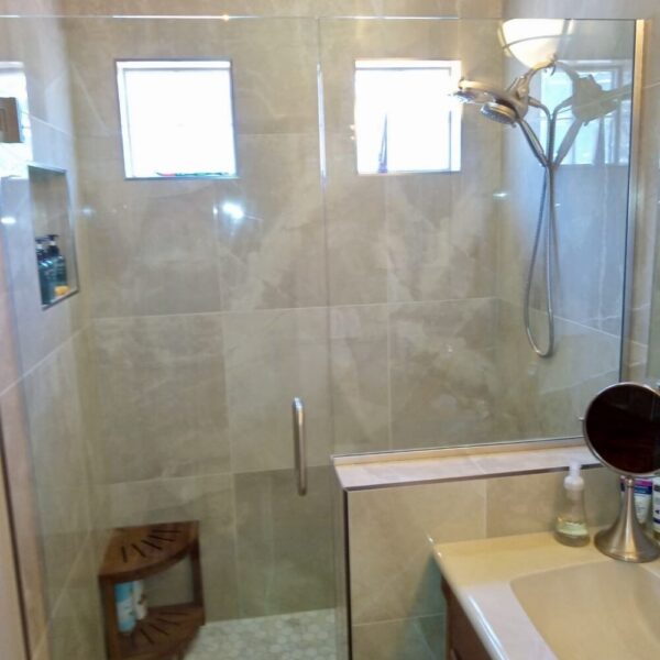 bathroom-remodeling-shower-area-prescott-pinnacle-construction-chino-valley