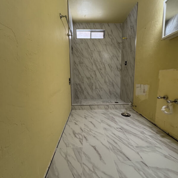 flooring-installation-bathroom-shower-prescott-pinnacle-construction-dewey