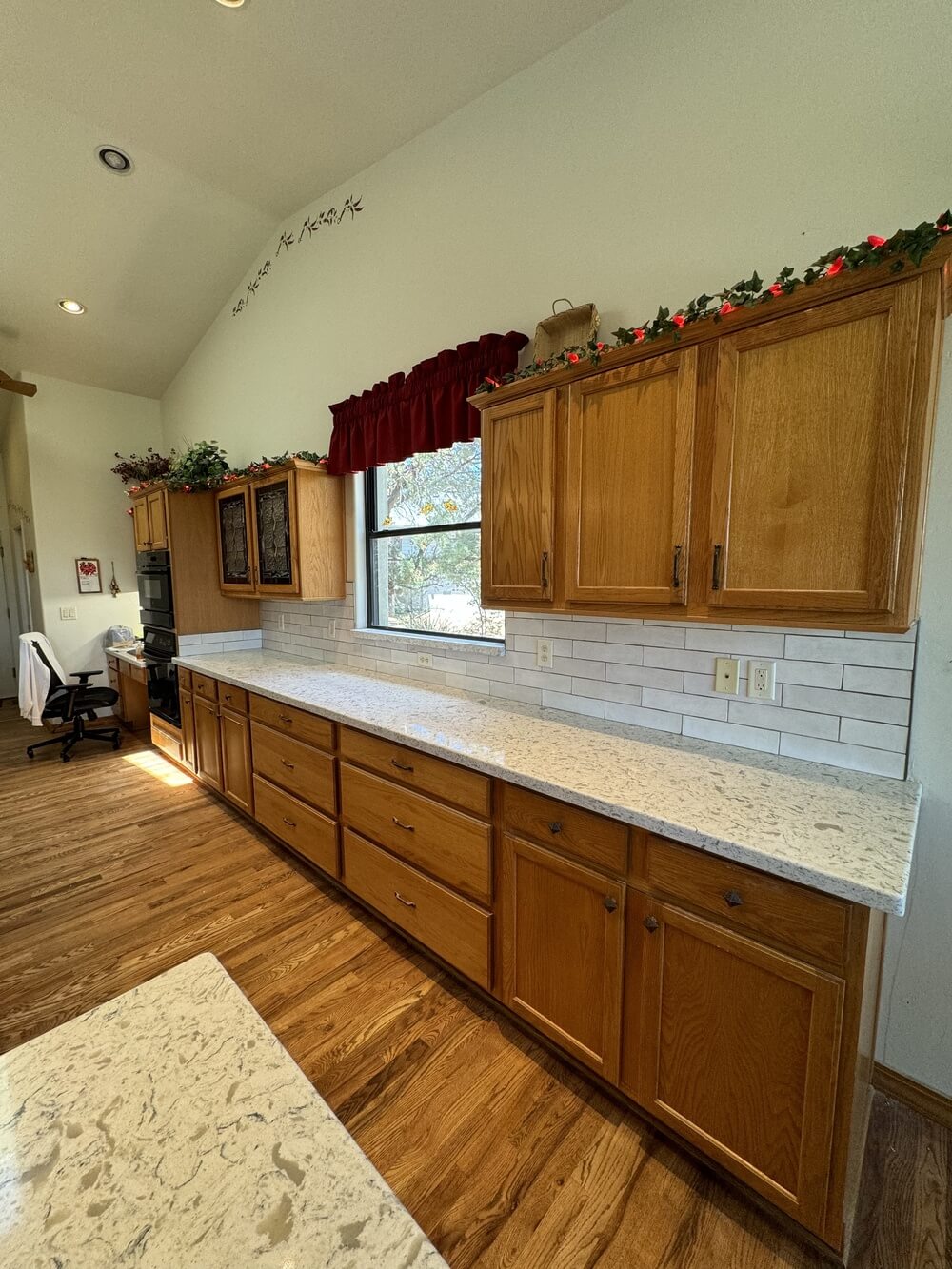 kitchen-remodeling-kitchen-cabinets-prescott-pinnacle-construction-dewey-primary