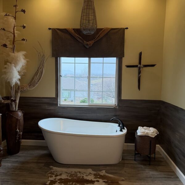 flooring-installation-bathtub-window-prescott-pinnacle-construction-prescott