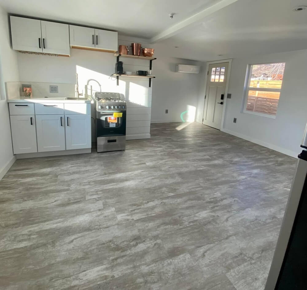 flooring-installation-kitchen-interior-prescott-pinnacle-construction-prescott