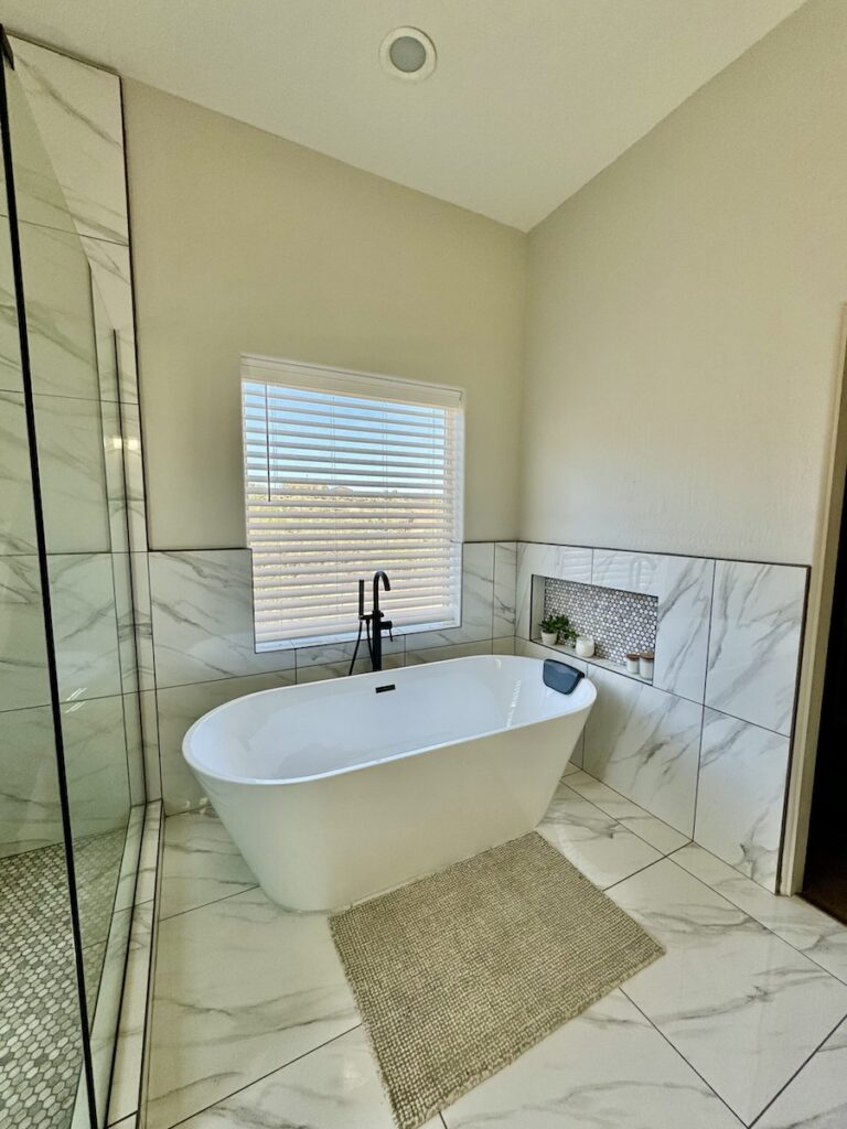 bathroom remodeling contractor